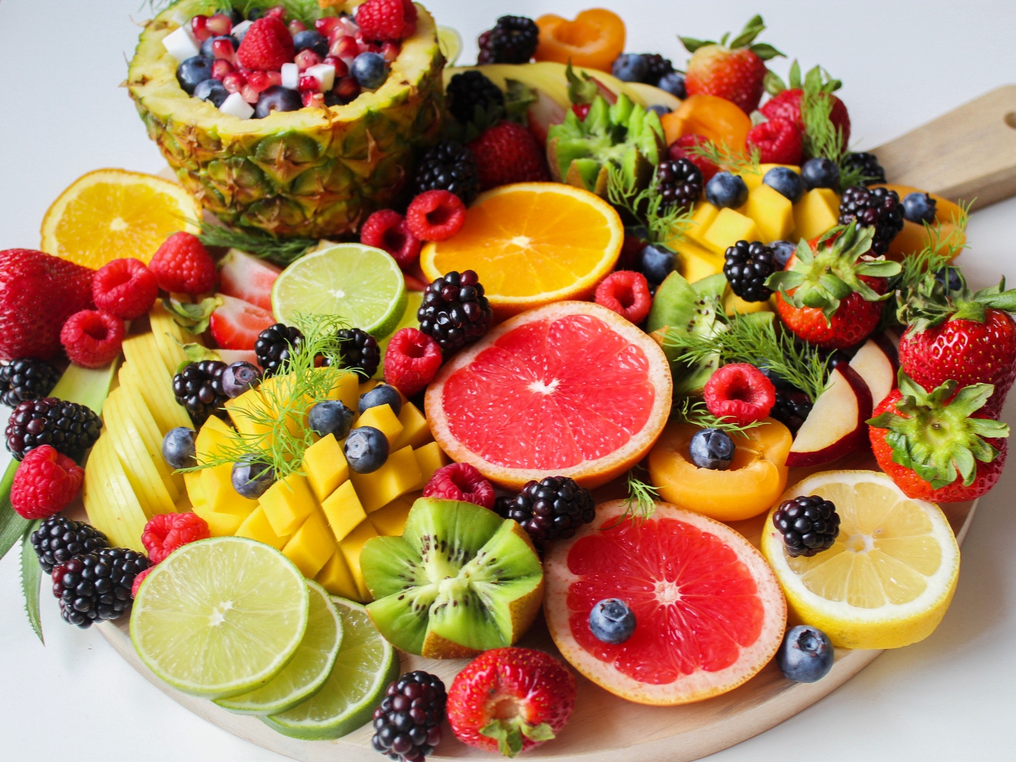 ¿Es recomendable comer frutas de noche?